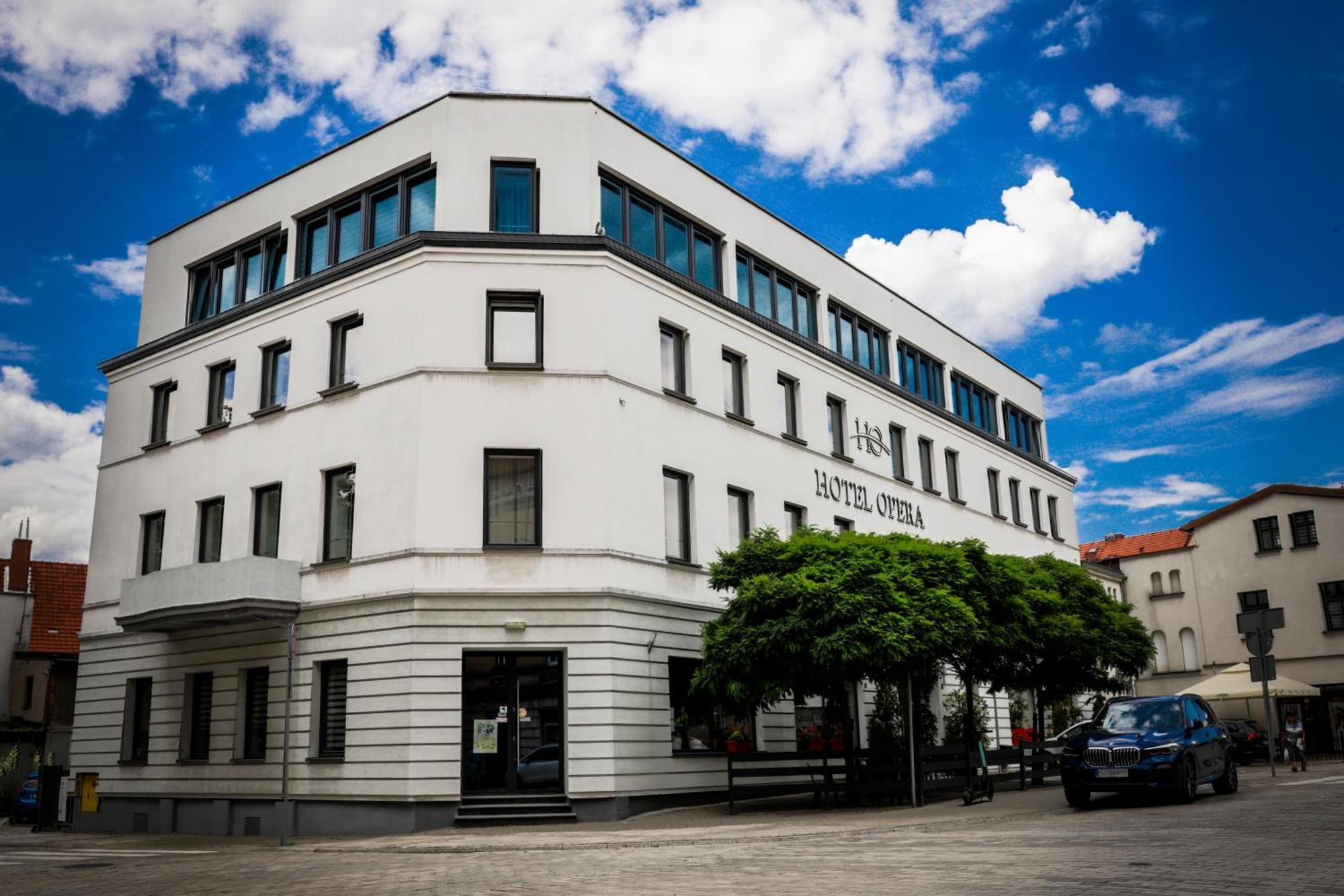 Hotel Opera Tarnowskie Góry Eksteriør bilde