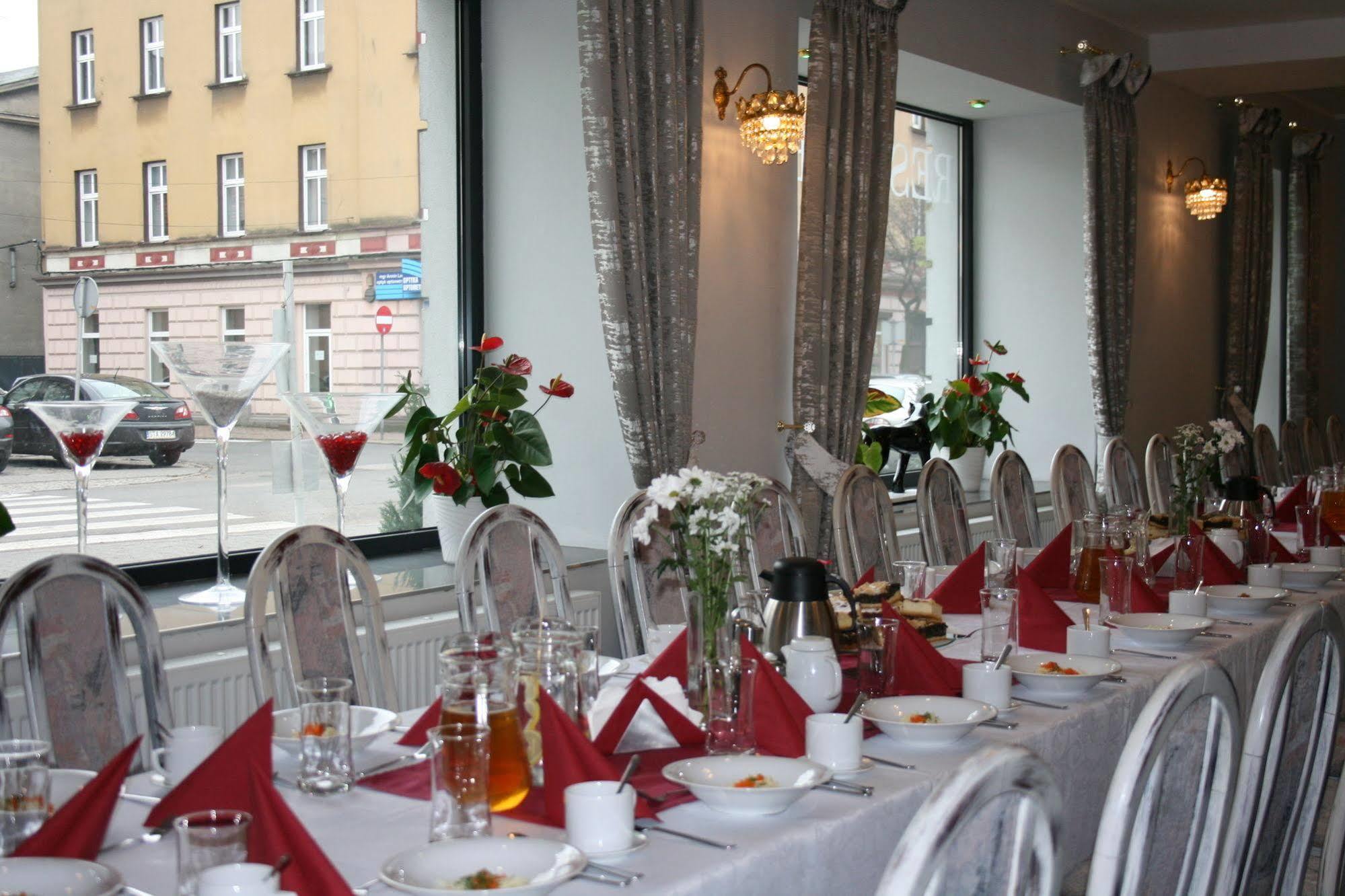 Hotel Opera Tarnowskie Góry Eksteriør bilde